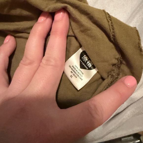 L.A.M.B - Gwen Stefani Olive Casual Tee - Picture 2 of 8